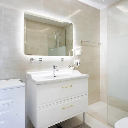 Luxurioese Mit Meerblick With Heated Pool In Playa Paraiso Apartman