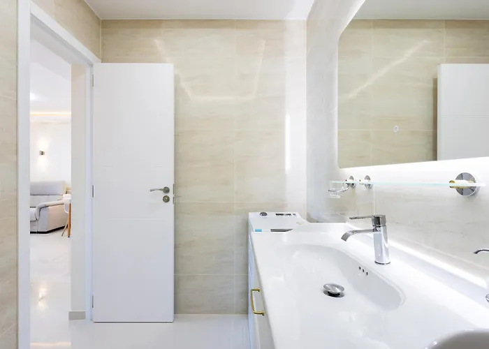 شقة Luxurioese Mit Meerblick In Playa Paraiso